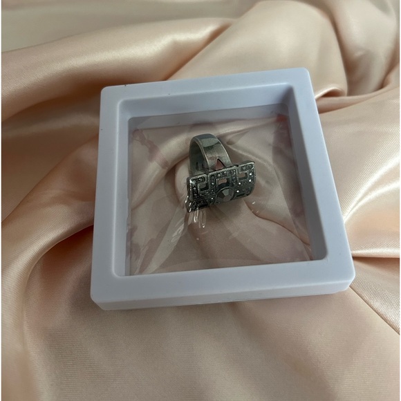 Vintage Ring Size 8 Brand New - Picture 5 of 5